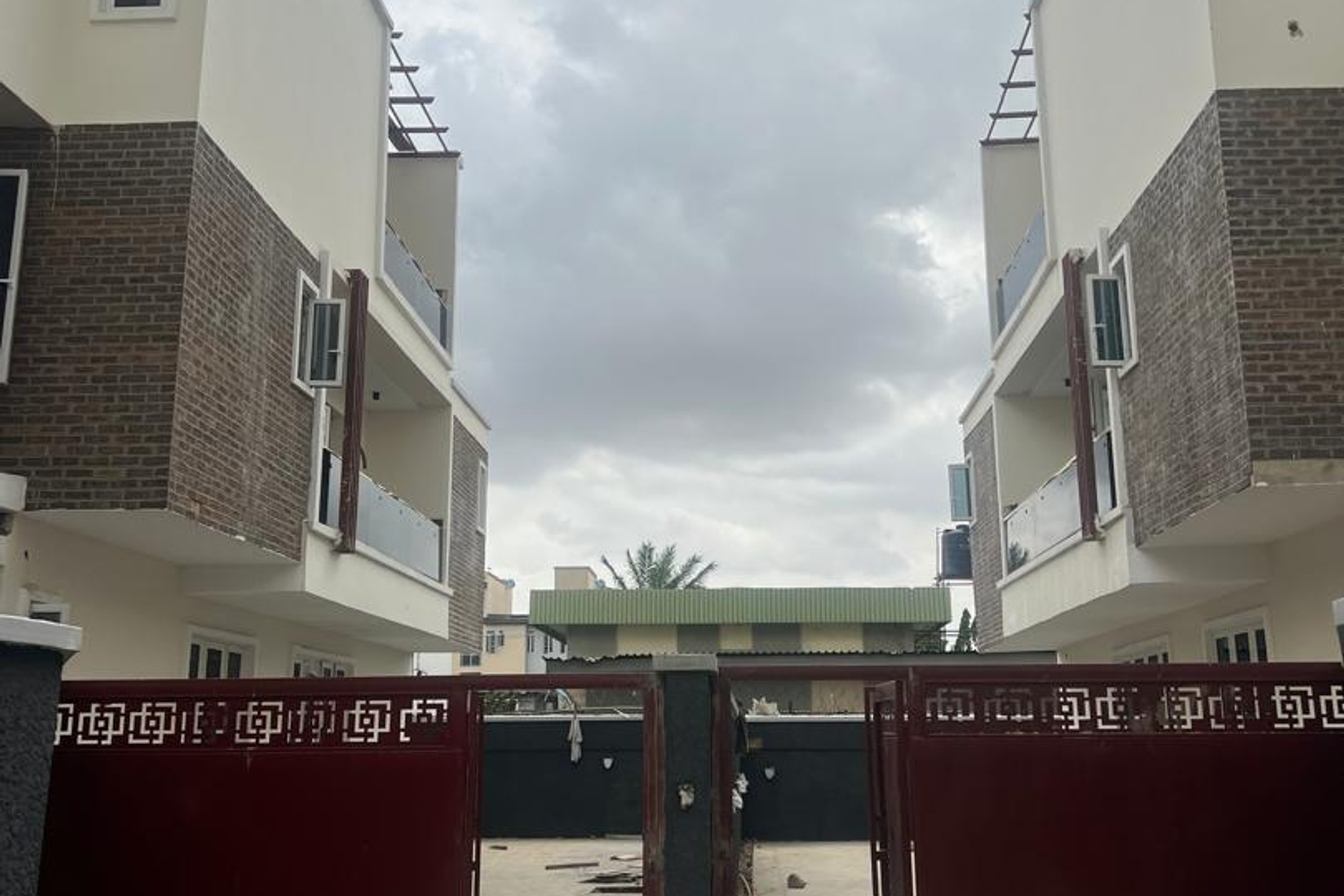 Modern 5 Bedroom Detached Duplex For Rent – Luxury Living